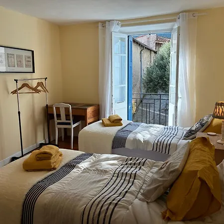 Spacious In With Garden *