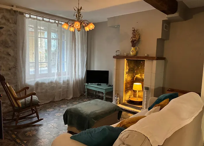 Spacious In With Garden *